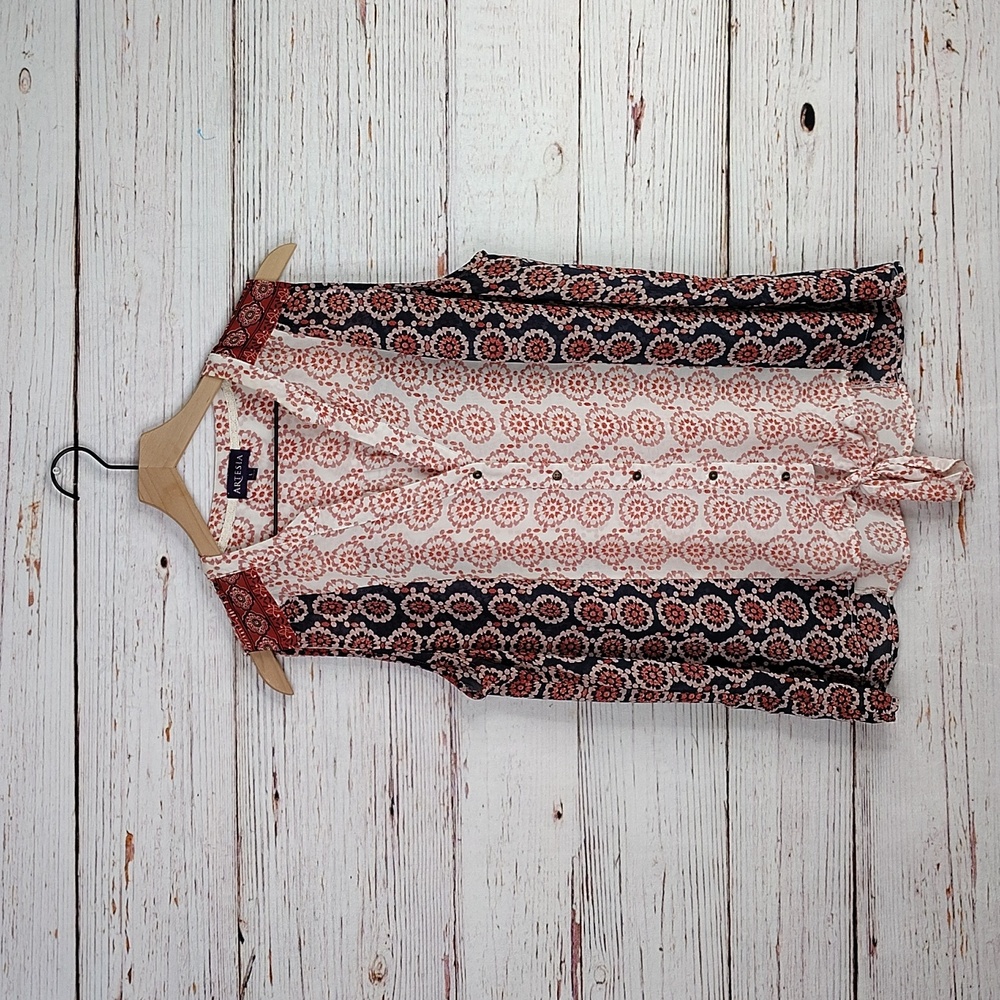 Artesia Women's Button Down Sleeveless Blouse